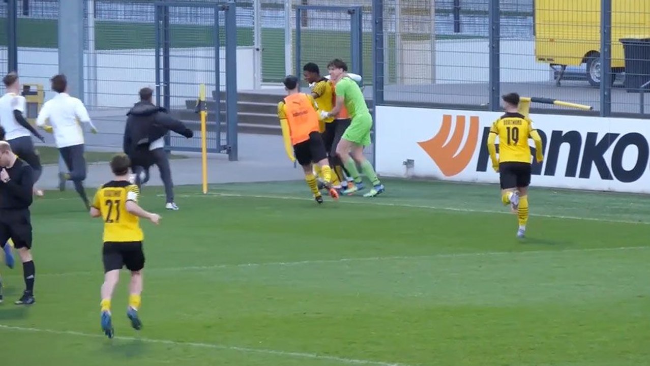 Packendes Pokalspiel: BVB-Junioren drehen 0:2 und jubeln im Elfmeterschießen
