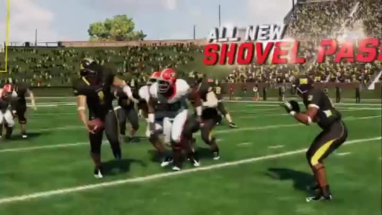 NCAA Football 13 : Survol de plusieurs phases de jeu