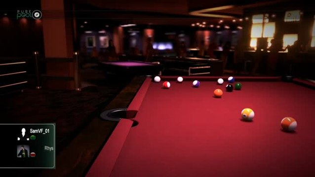 Pure Pool : Des boules qui s'entrechoquent
