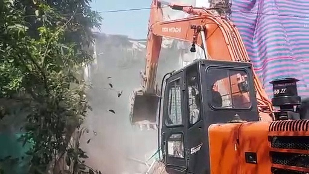 Watch video, JCB started running at terrorists' house in Ratlam