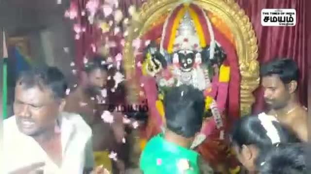 எல்லைப்பிடாரி அம்மன் கோயில் பூமிதி வைபவம்; பக்தர்கள் நேர்த்திக்கடன்!