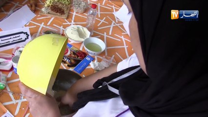 الشلف: قبيل رمضان..باية ربة بيت مغتربة تقبل على تعلم إعداد الخبز التقليدي