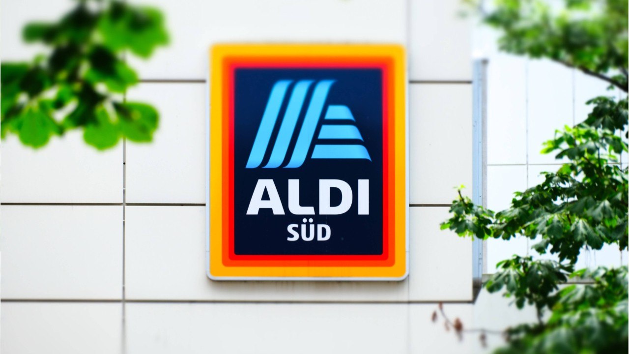 Wegen hoher Bezugskosten: Aldi erhöht ab Montag abermals Preise