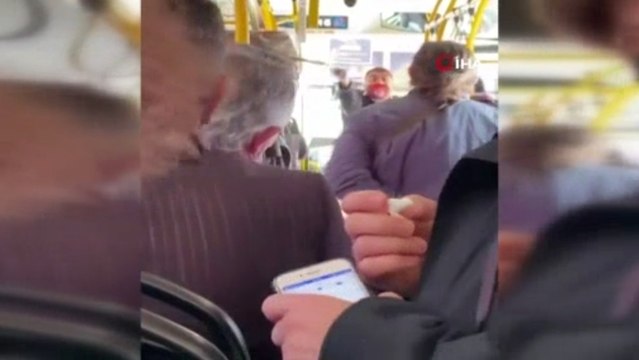 Yolcuyla tartışan şoför: Şoförden yana olmayanlar insin aşağı