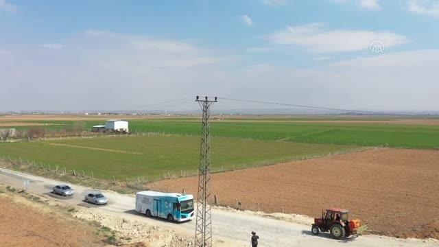 ŞANLIURFA - Gezici kütüphaneyle 4 yılda 100 bin öğrenci kitapla buluştu