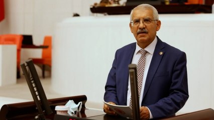 İYİ Partili vekil mecliste vatandaşın şiirini okudu