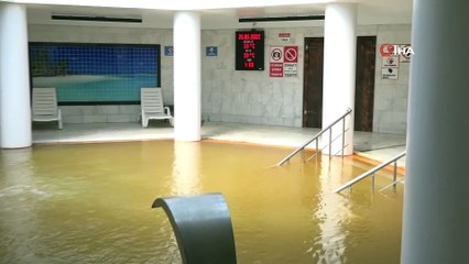 İstanbul'da yeni kaplıca tesisi açıldı: Metrobüsle bile gidiliyor