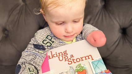 Boy With One Hand Receives Book About Boy Just Like Him | Happily TV
