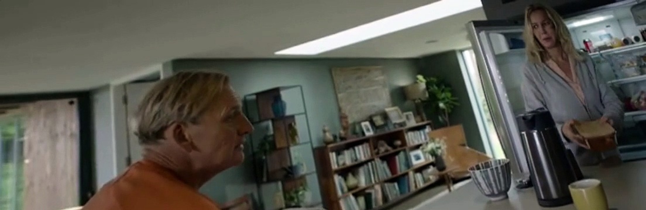 Close to Me S01 E01