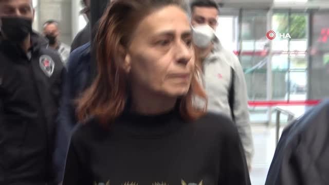 Yıldız Tilbe'den kendisine hakaret ve tehdit eden kişiler hakkında suç duyurusu