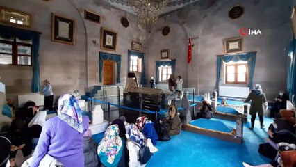 Kars bugün Seyyid Ebu'l Hasan Harakani'ye koştu: Dualar edildi