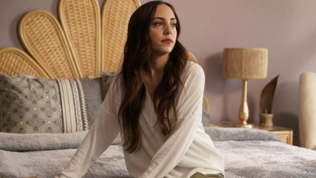 Kaderimin Oyunu yeni bölümüyle bu akşam ekranlarda! Uğur'un babaannesine anlattıkları işleri karıştıracak!