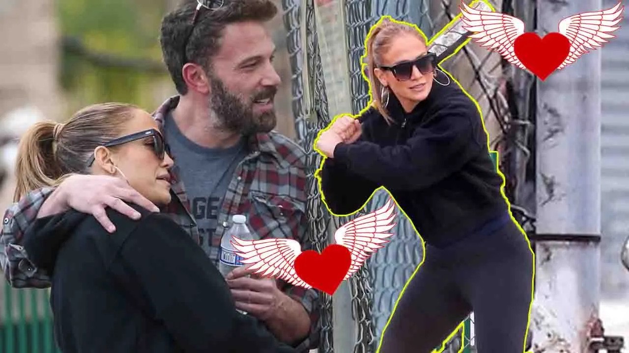 "Ben Affleck and Jennifer Lopez were very happy". See photos of their baseball date