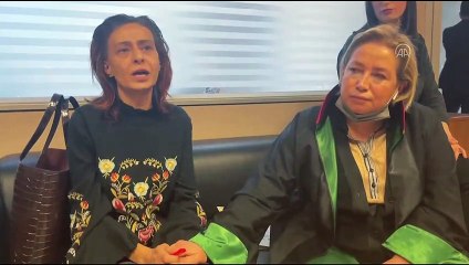 "Saldırgan köpek gruplarına bölge halkı zehirli et versin, hepsi gebersin" diyen Yıldız Tilbe, kendisini eleştirenler hakkında suç duyurusunda bulundu