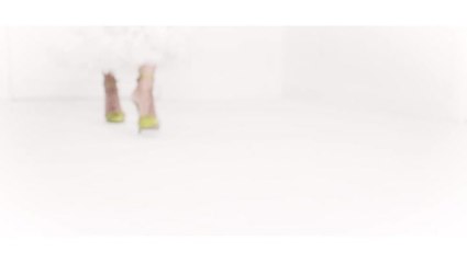 من هي إيلين؟ وما علاقتها بالمصمّم حسين بظاظا ومجموعته لصيف 2019؟