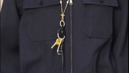 القلادة الطويلة موضة الموسم