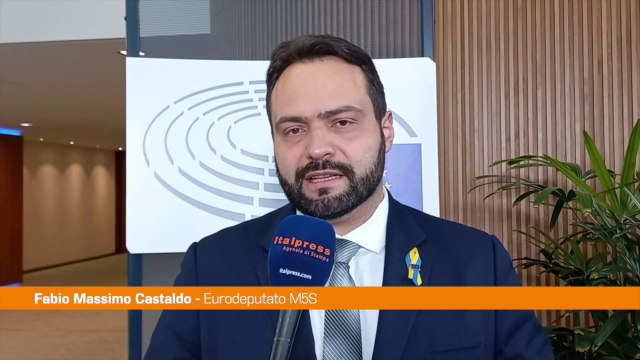 Spese militari, Castaldo Priorità restano famiglie e imprese