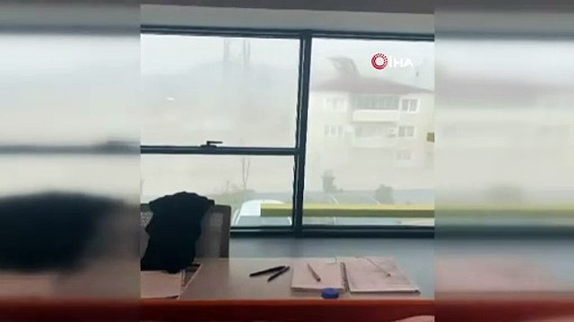 Bursa’da gökyüzünü toz kapladı