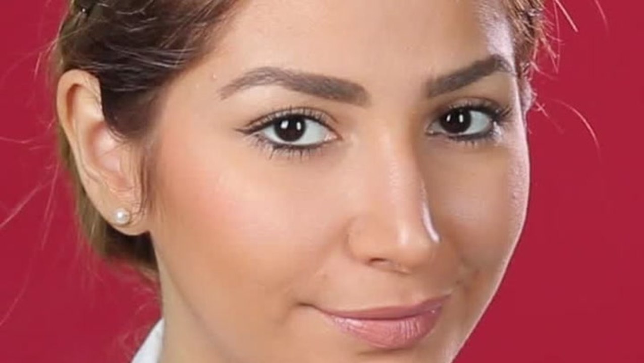 رسم الحواجب بالخيط