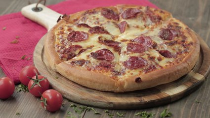 عجينة بيتزا هت الاصلية