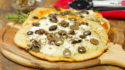 فطائر الجبن والزيتون بالمقلاة