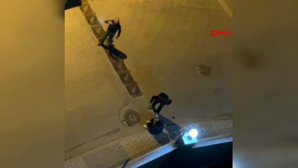 Sözde erkek kadına böyle saldırdı: O anları kaydettiler