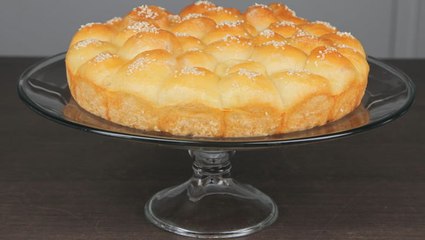 خلية نحل بالجبنة الصفراء