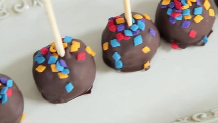 طريقة عمل كيك بوبس بالاوريو بالصور