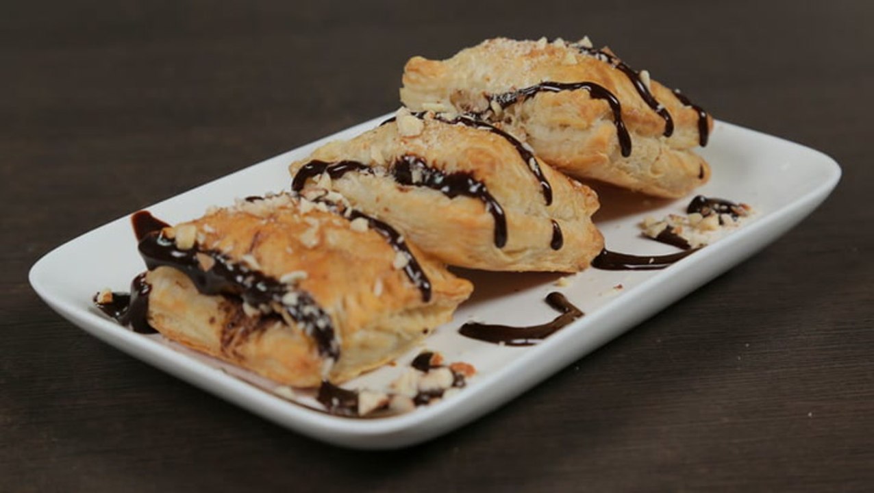 طريقة عمل ميني سندويش الشوكولاتة واللوز بالصور