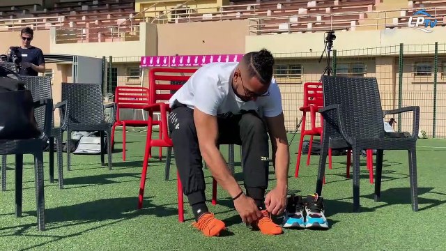 Payet a un secret pour travailler ses coups francs !