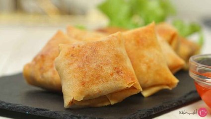 مطبق دجاج بعجينة سبرينغ رولز