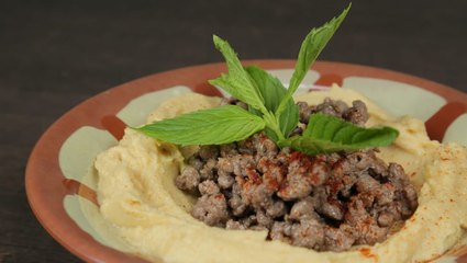 طريقة عمل حمص باللحم المفروم