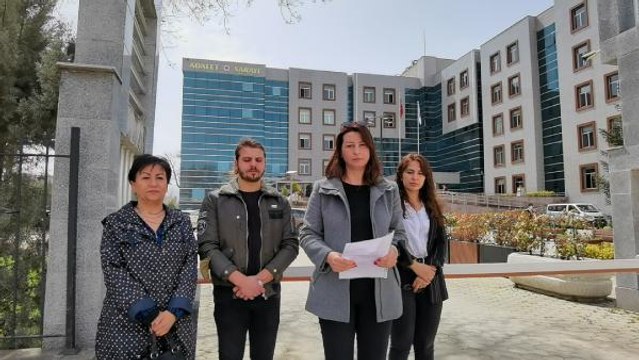 Son dakika haberi... GEBE KÖPEĞİ TÜFEKLE ÖLDÜRDÜ, TRAKTÖRÜN ARKASINA BAĞLAYIP SÜRÜKLEYEREK GÖTÜRDÜ