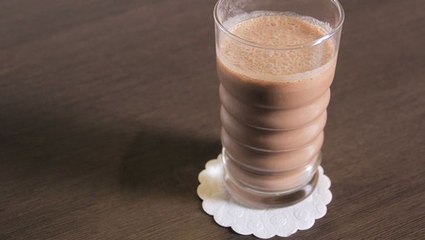 طريقة عمل ميلك شيك الشوكولاته بالصور