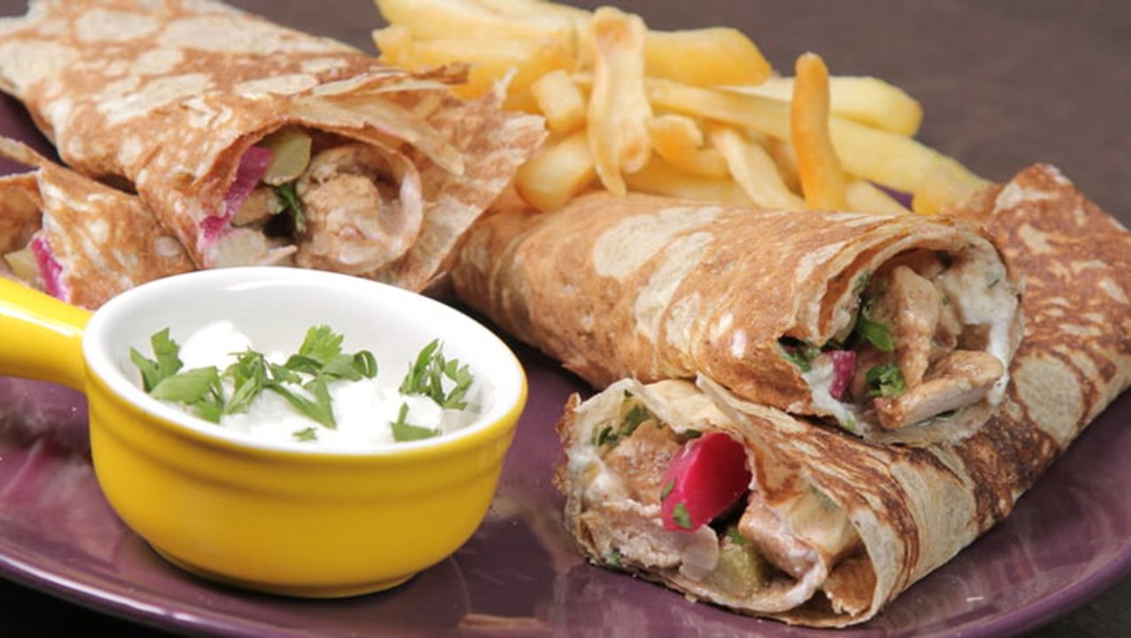 طريقة عمل شاورما الدجاج بالمرقوق