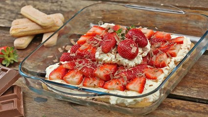 حلى طبقات بسكويت ليدي فنجر