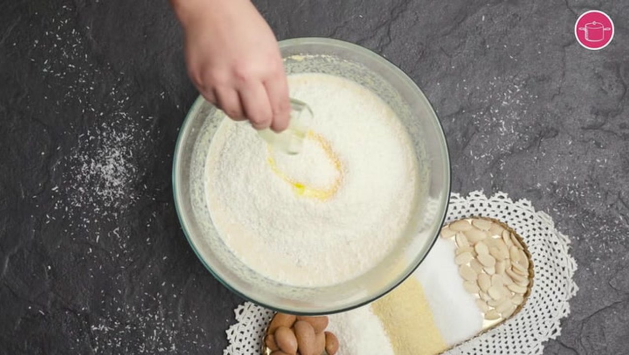 طريقة عمل البسبوسة خطوة خطوة - اضافة الزبدة