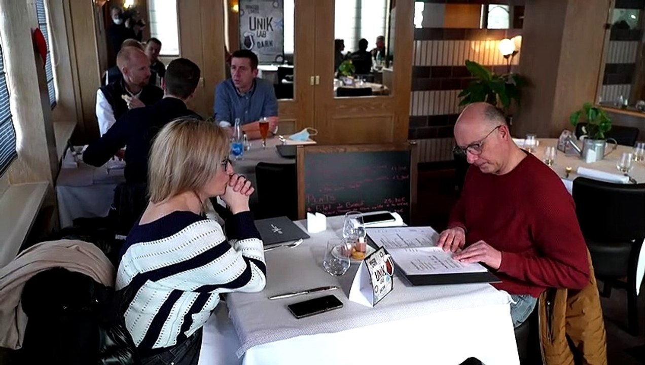 Exclu. Zone interdite : malgré ses cents heures de travail hebdomadaire, elle peine à se verser une salaire