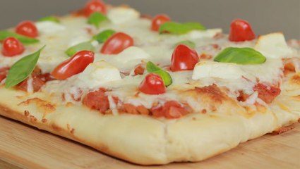 طريقة عمل البيتزا بجبن الماعز