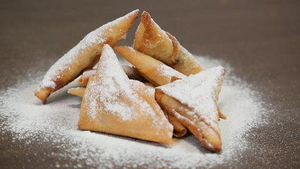 طريقة عمل سمبوسة حلوة بالشوكولاتة والموز