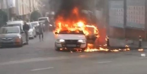 GÜNGÖREN'DE OTOMOBİL ALEV ALEV YANDI