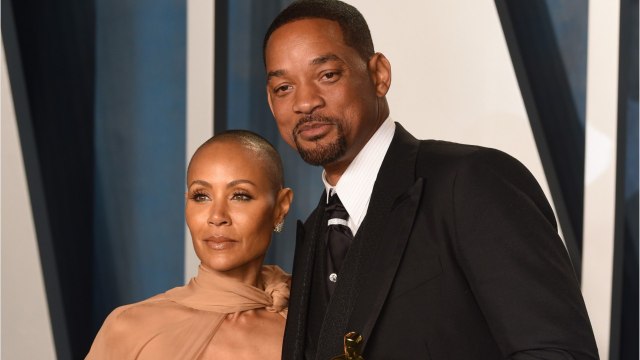 GALA VIDEO - La gifle de Will Smith a-t-elle fait rire sa femme ? Une vidéo inédite sème le doute...