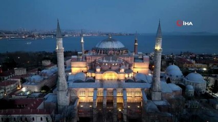 Ayasofya'da 88 yıl aranın ardından ilk teravih heyecanı