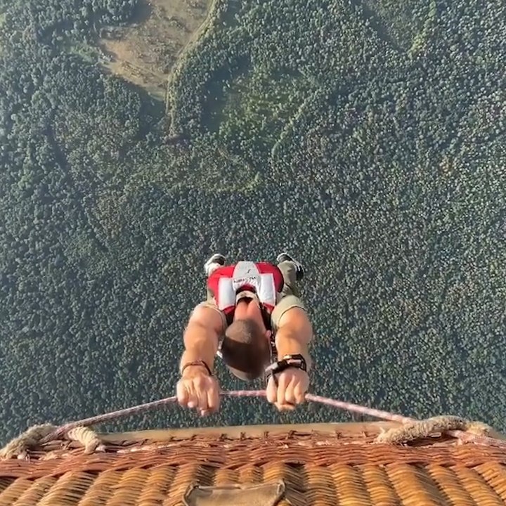 Thrillist Explorers: Hot Air Balloon Skydive