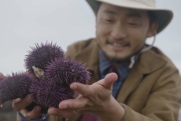 Sushi Chef Taku Kondo Hits the California Coast to Forage a Whole Dinner