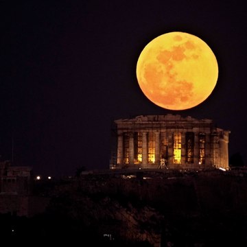 Thrillist Explorers: Blood Moon