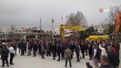 Antalya'da kapalı pazar yerinde yıkım gerginliği