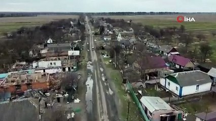 Kiev'deki Andriivka'da harabeye dönen evler görüntülendi