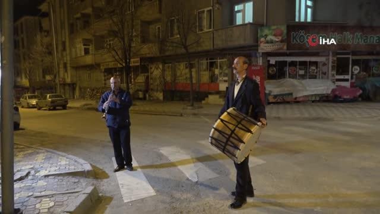 Elazığlılar ilk sahura davul ve klarnet sesiyle uyandı