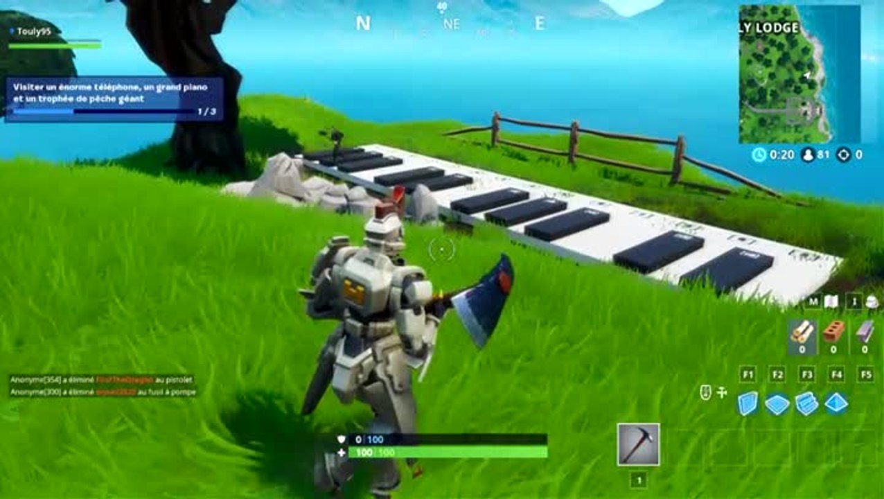 Fortnite, Défi : Visiter un téléphone géant, un grand piano et un trophée de pêche géant